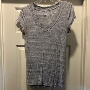 Mossimo Supply Co. Gray V-Neck Short Sleeve Tee